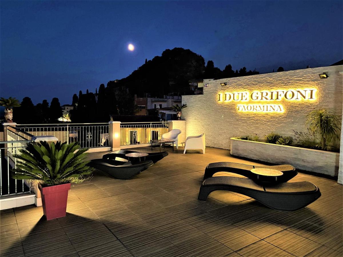 I Due Grifoni Apartments Taormina Exterior photo