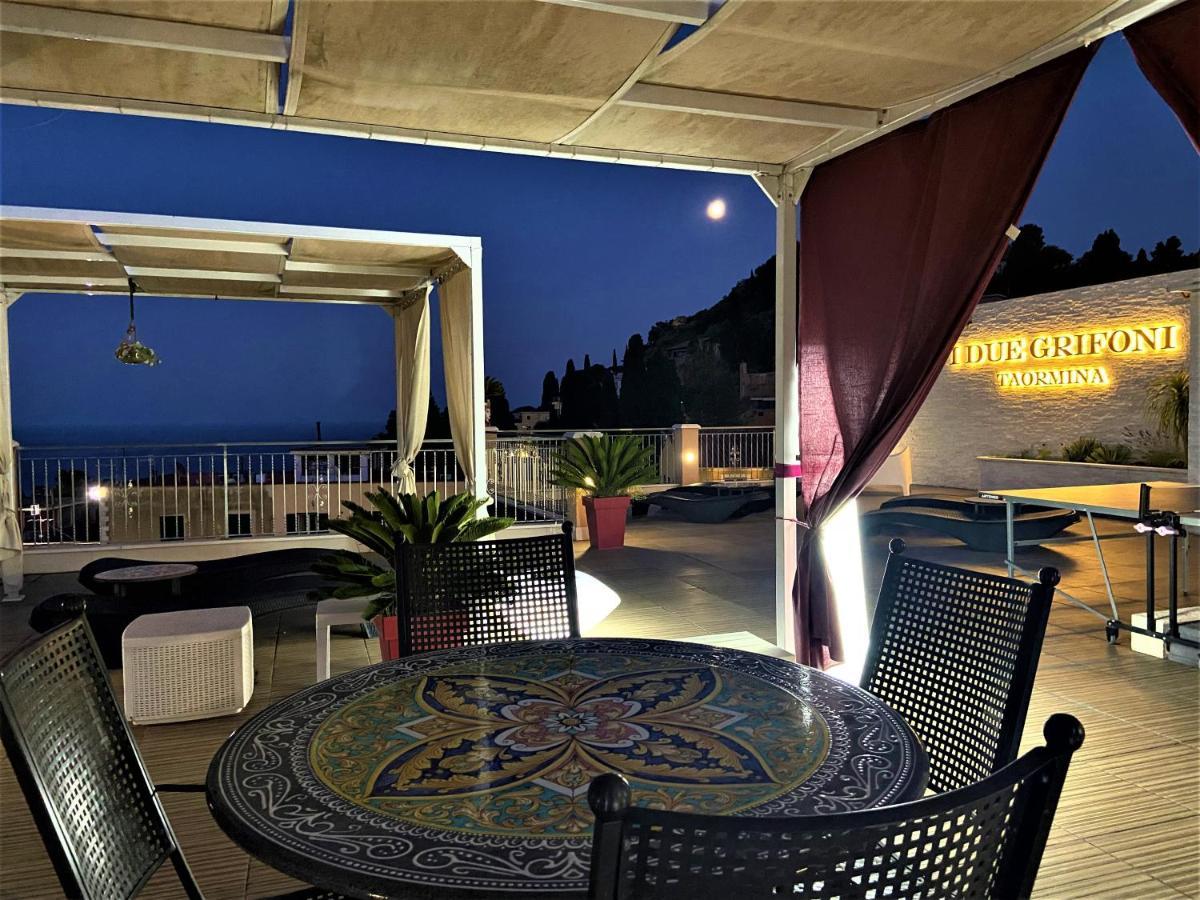 I Due Grifoni Apartments Taormina Exterior photo