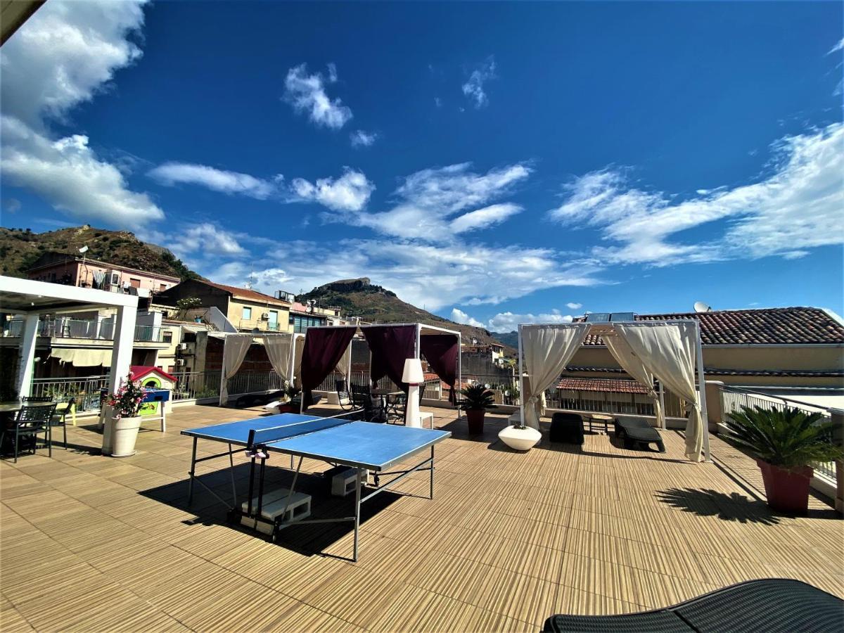 I Due Grifoni Apartments Taormina Exterior photo